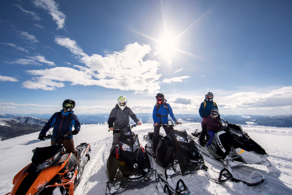where-to-snowmobile-near-castlegar-1
