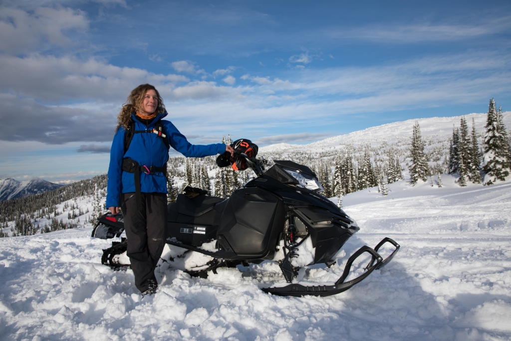 snowmobiling-in-castlegar-4