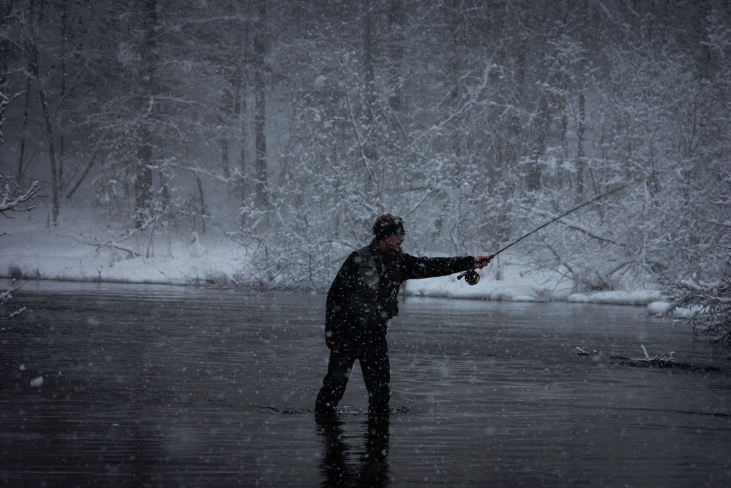 castlegar-winter-fishing