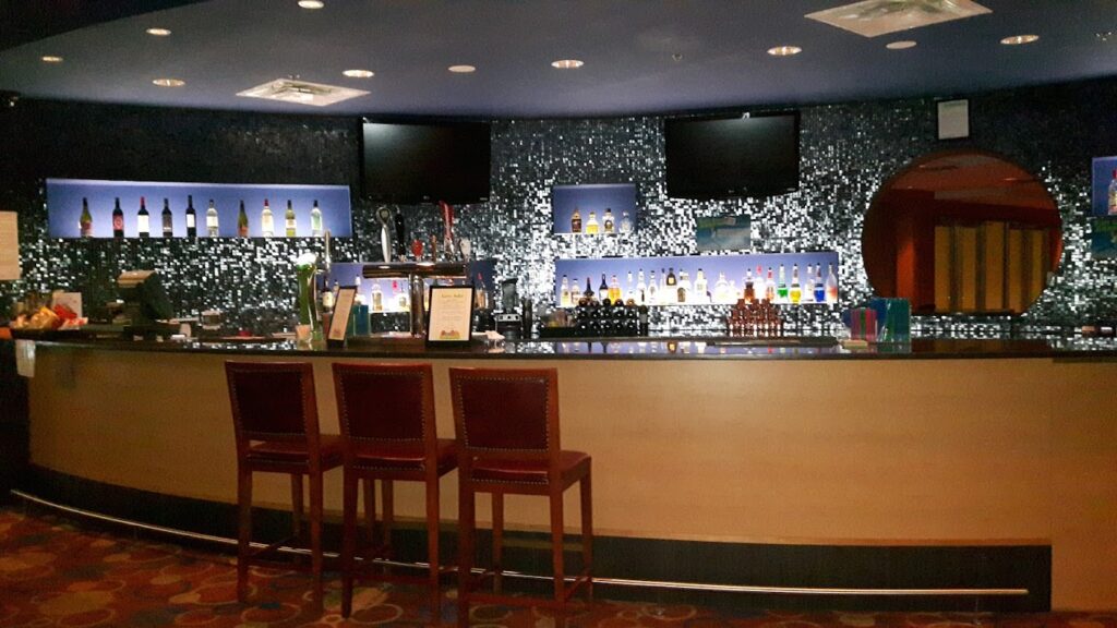 B’s Public Eatery at Chances